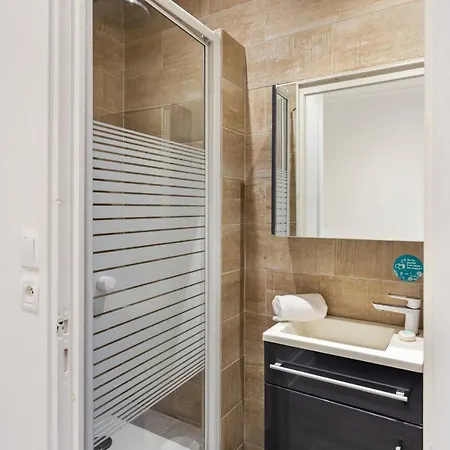 Bright & Modern Studio In דירה פריז