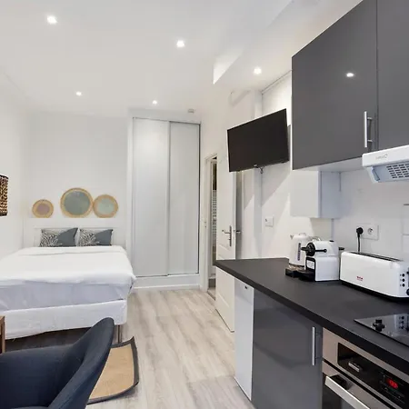 Bright & Modern Studio In פריז